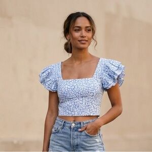 C/MEO Collective Blue‎ Floral Crop Top